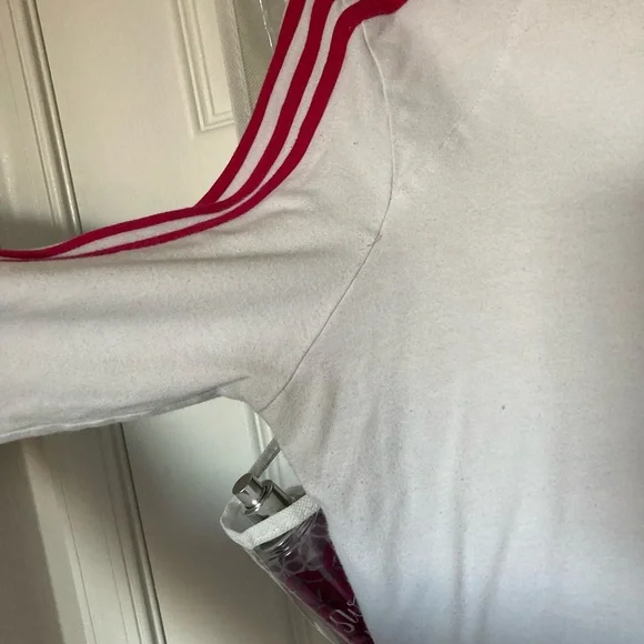 Adidas long sleeve - Picture 4 of 5